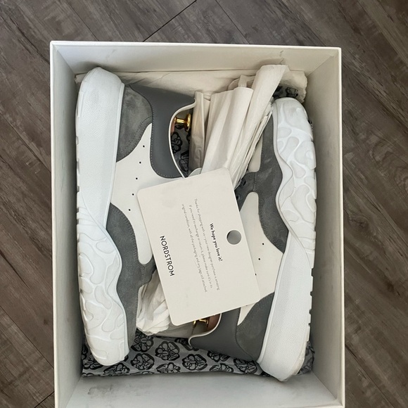 Alexander McQueen Oversized Court Trainer in White/Arctic Grey, Sz 10 - Picture 11 of 11